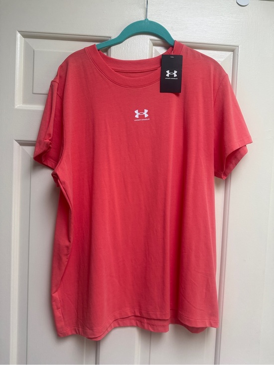Under Armour Tops - Under Armour Coral-Pink Logo Athletic Tee XL